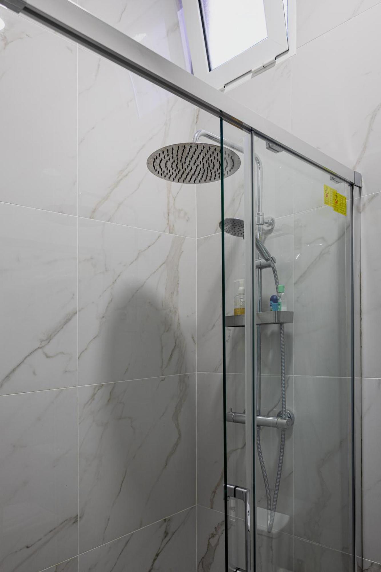 Angels Homes N.27 1ºandar, Bairro Tipico, Centro Cidade Lisboa Ngoại thất bức ảnh